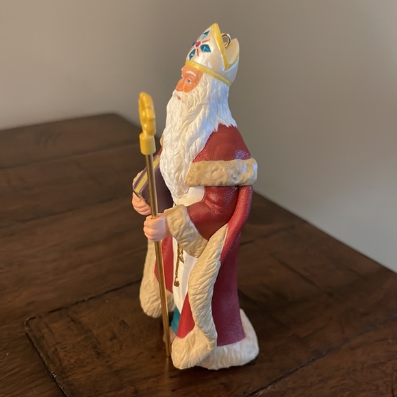 St. Nicholas "Christmas Visitors" Collector's Series Hallmark Ornament 1995 - Picture 3 of 6
